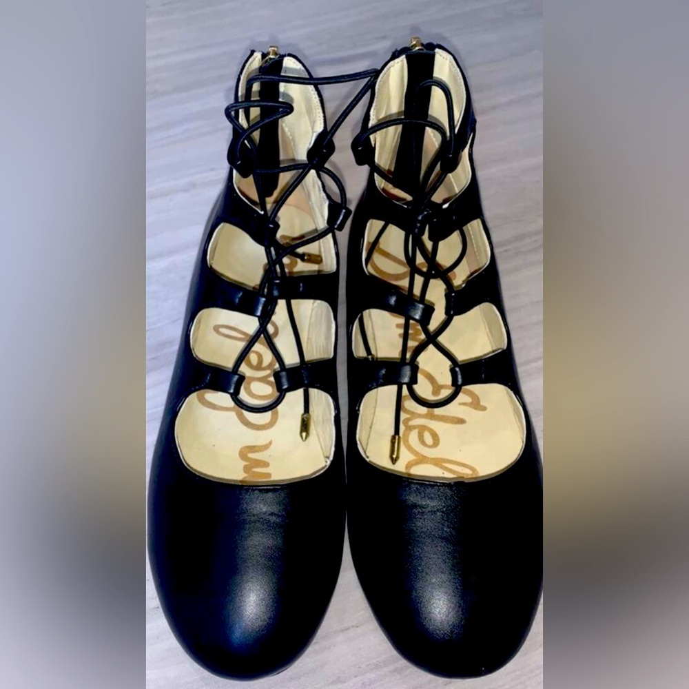 BNWOT Kids girls Sam Edelman ballet fats . Size 3
